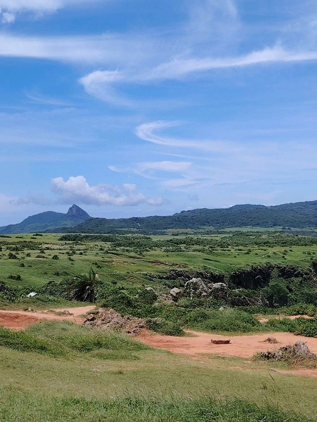 Longpan Park: Kenting’s Panoramic Chill Spot 🌊✨ Longpan Park: Kenting’s Panoramic Chill Spot 🌊✨