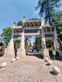 Longmen Kunnming