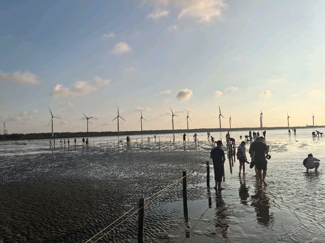 台中高美濕地絕美浪漫的日落打卡點🌅