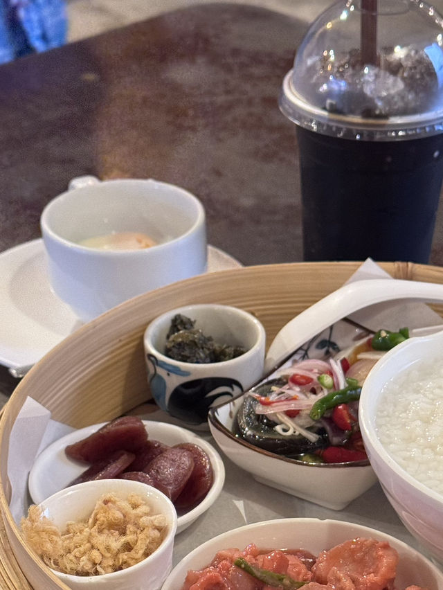 ✨ Rong Kopi คาเฟ่กลิ่นอายโบราณในเมืองภูเก็ต ✨