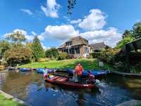 Giethoorn: A Unique Boating Experience