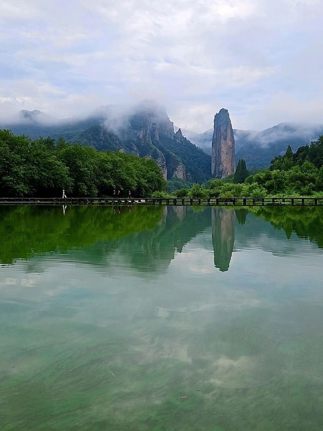 我終於看到了仙境～縉云仙都朱潭山