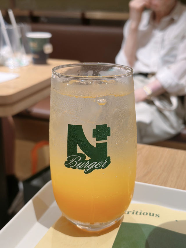 火焰烤雞漢堡爆汁推薦🍔  