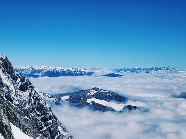 Majestic Views from the Yulong Snow Mountain Ropeway
