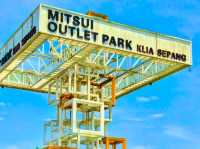 Sepang Itinerary | Cars, Shopping & Airport Stay