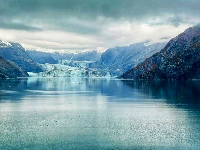🧊 Glacier Bay National Park – Where Ice Meets the Wild