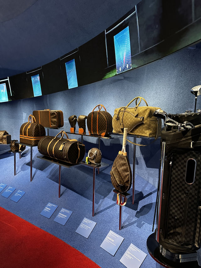 LV 非凡之旅 - 奢華與歷史嘅震撼！