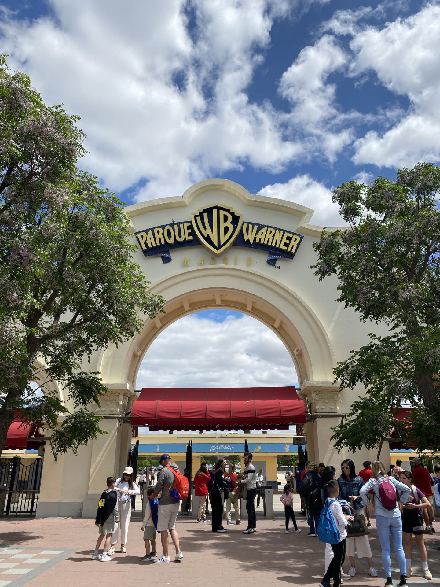 TLDR | Taman Film Madrid | Parque Warner Madrid🎬