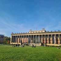 Bites, Sights, and History: The Best of Berlin in One Trip