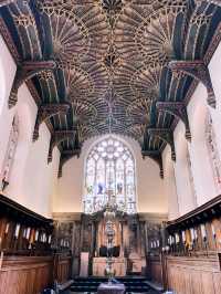 Exploring Oxford: The City of Dreaming Spires