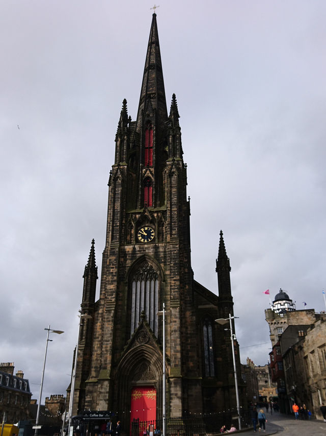 🏰✨ Edinburgh Highlights: National Museum, St. Giles’ Cathedral & Victoria Street