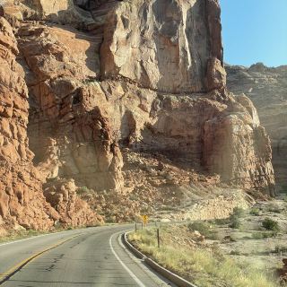 🌉 Arches National Park Transportation Tips: How to Navigate the Land of Stone Magic 🏜️🚗