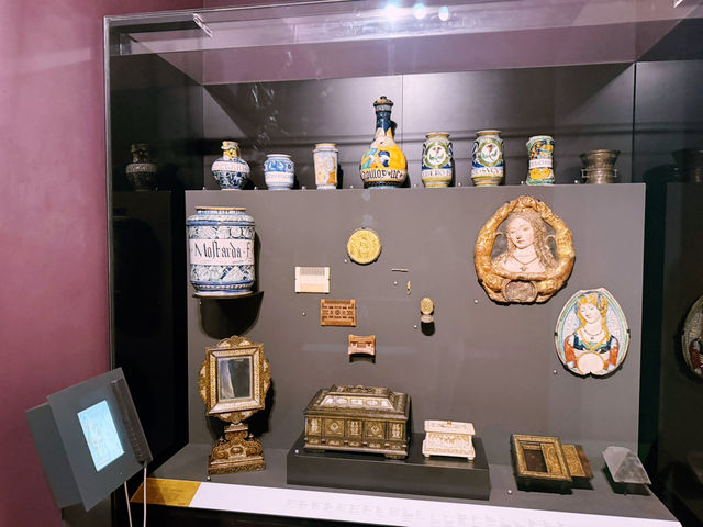 🎨🧵 Free Museum Day at the V&A London — Art, Fashion & Design Without Spending a Pound!