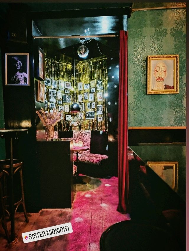 Parisian Whirl: A Weekend of Reverie.