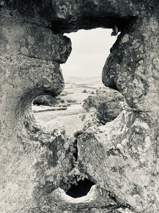 Imagine the battles at Carisbrooke Castle