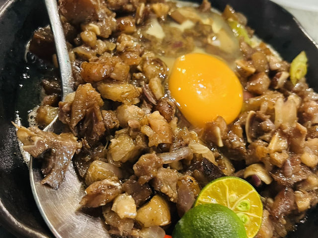 まずはトランジットタイムに腹ごしらえ
