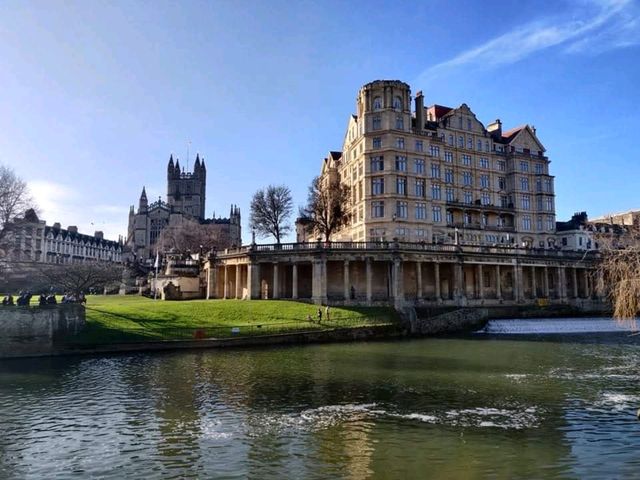 Bath: Elegance in Stone and Steam