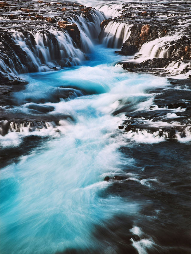 하늘빛 온천의 고요한 숨결