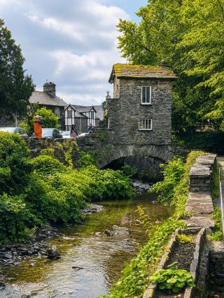 A Short Journey to One of the Most Charming Villages 🇬🇧💚