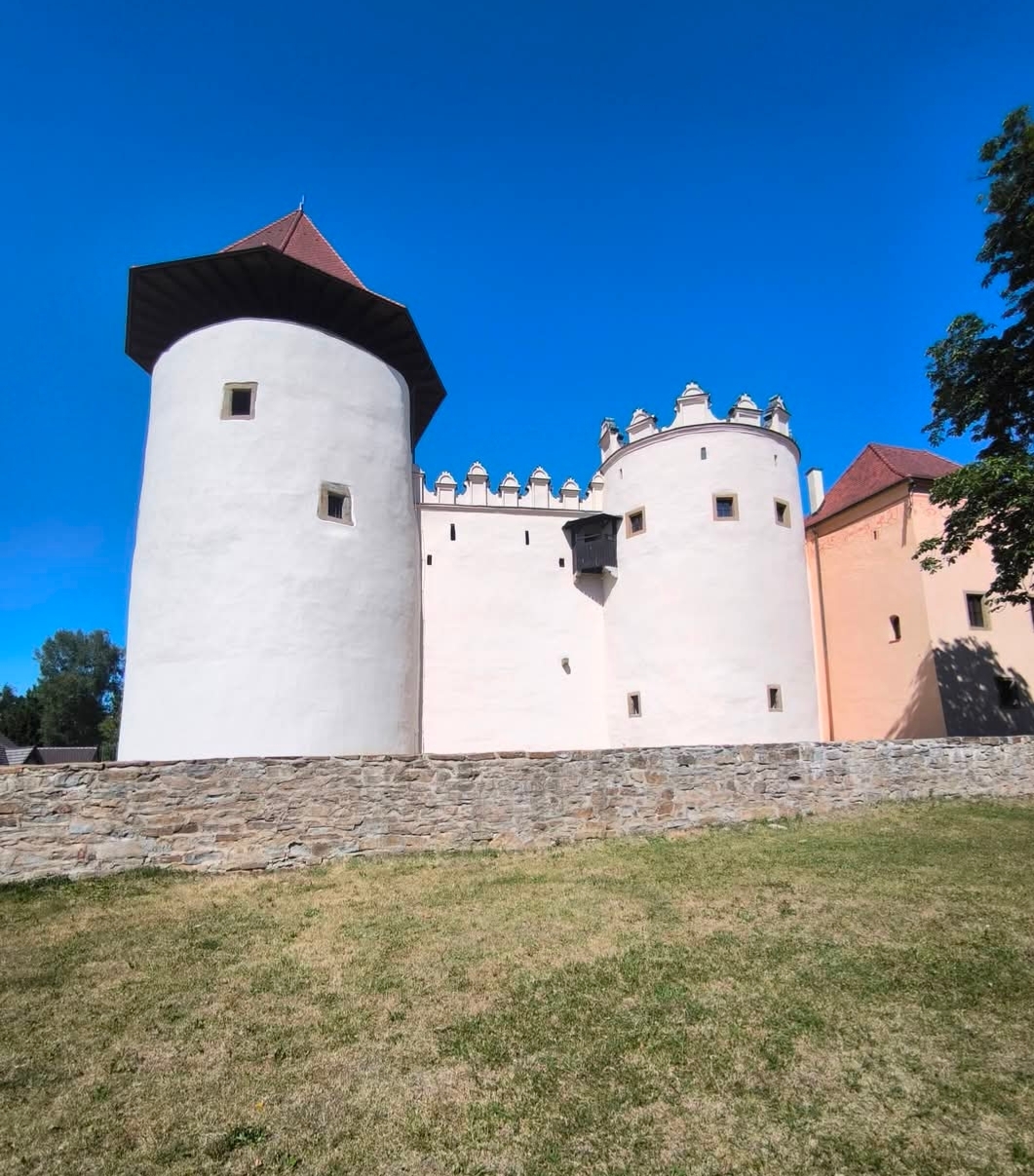 The Low-Key Castle Gem of Slovakia: Kežmarok Castle 🏰✨