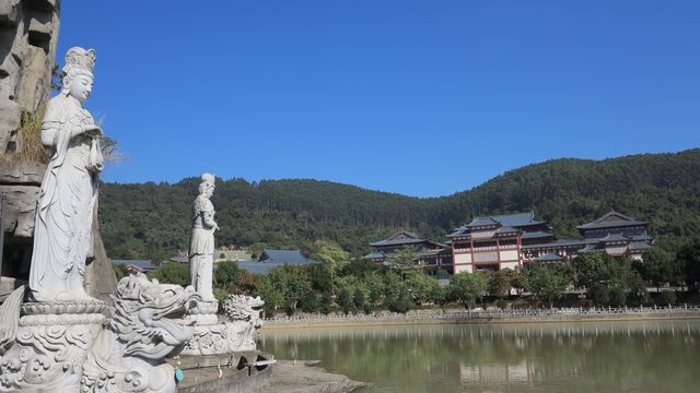 旗山萬佛寺觀音湖