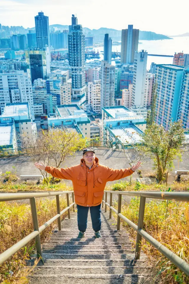 홍콩 호문틴과 전체 빅토리아 항구를 합치십시오