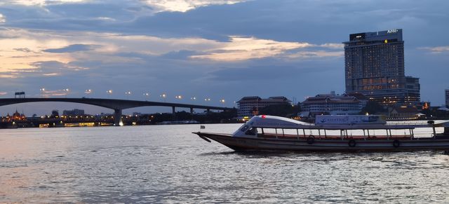 浪漫之地——曼谷摩天轮夜市