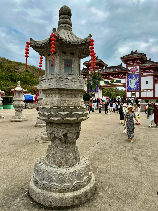 Nanshan Temple in the marine jungle