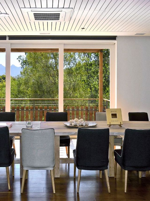 🍇✨ Cape Winelands' Hidden Gems: Boutique Stays! ✨🍷