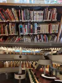 你非要去圖書館，圖書館到底有誰啊！