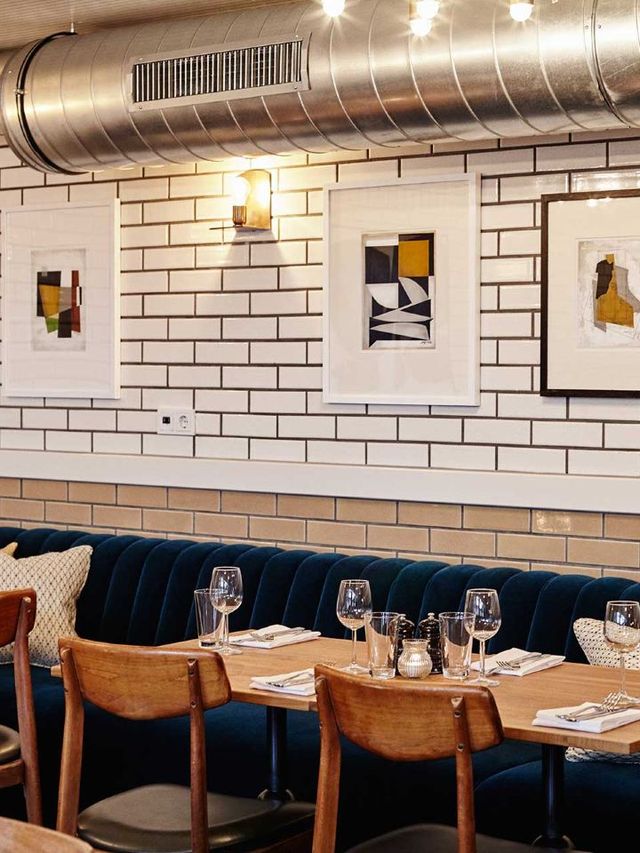 🌟 Amsterdam's Hidden Gem: The Hoxton Hotel 🏨✨
