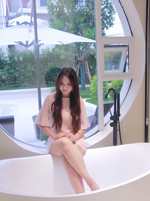 上海！！新開的！！不想退房…。