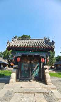 千年孟府孟廟，儒風雅韻：走進孟廟孟府，探尋亞聖孟子的思想殿堂。