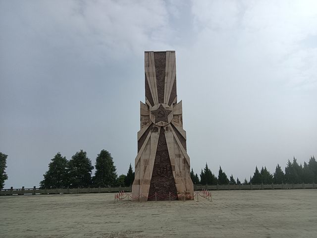 紅軍烈士紀念牆。