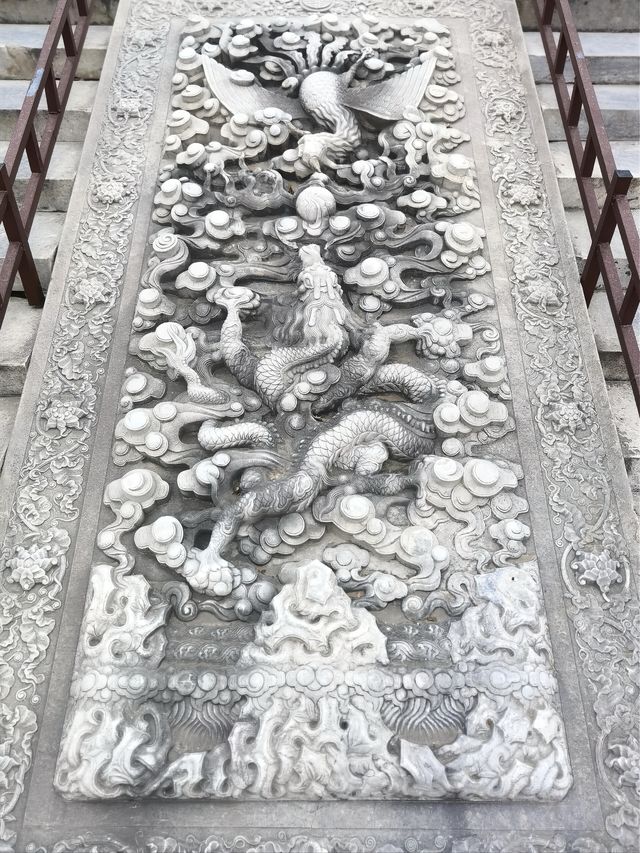 《河北清東陵旅遊指南》。
