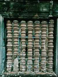 Glorious Angkor Thom Magnificent Ruins: Impression and Posession