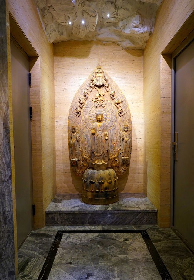奧加美術館，迷宮中的藝術品