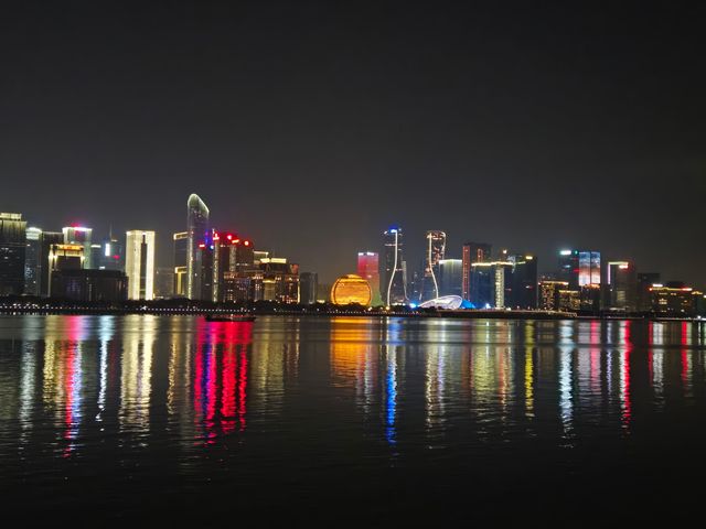 夜遊錢塘江，賞杭州錢塘江景