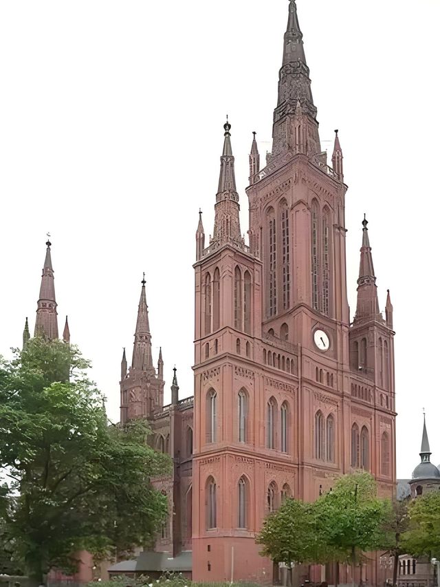 威斯巴登之旅：溫泉與藝術的浪漫邂逅