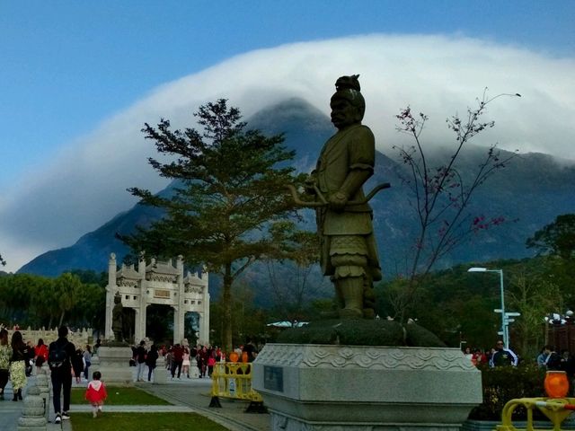 Tian Tan Buddha: The Other Side of Hong Kong 🏔️🛕
