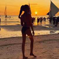🌅 Sunsets, Sails, and Silhouettes: Boracay, You Were *Sandsational* 😜