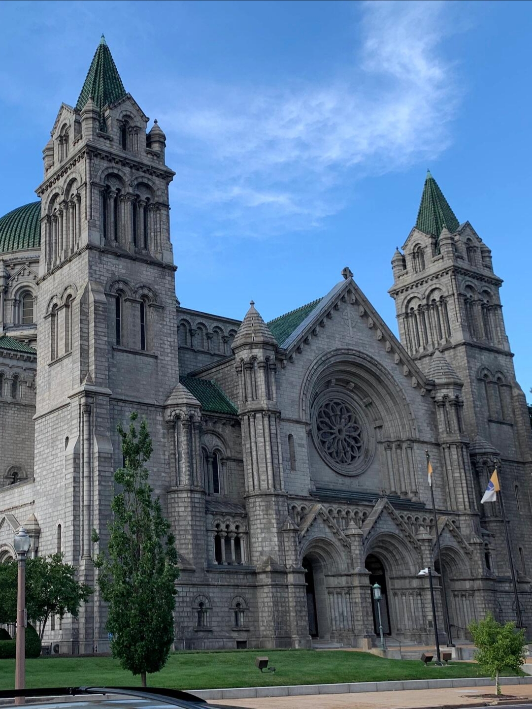 A Must-Read Guide to St. Louis for First-Timers: Exploring the "Dangerous" City