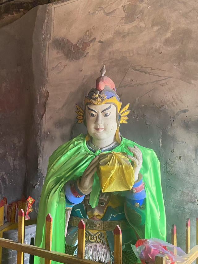 在洪洞拐個彎，撞見三朝混搭老建築