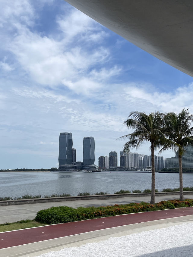 海口云洞圖書館打卡全攻略，文藝青年必看