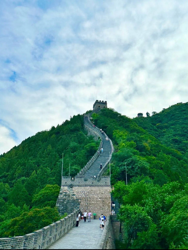 Great Wall hiking trails 