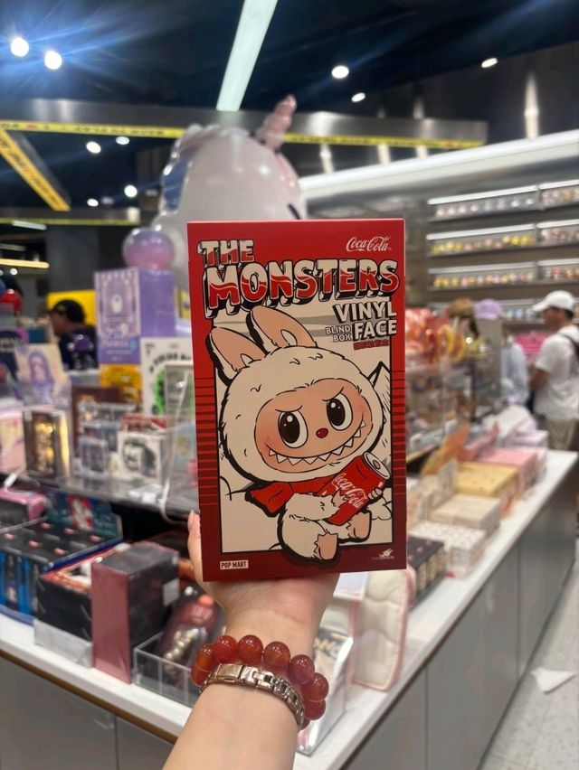 曼谷Central World泡泡瑪特掃貨攻略！輕鬆get限定潮玩 