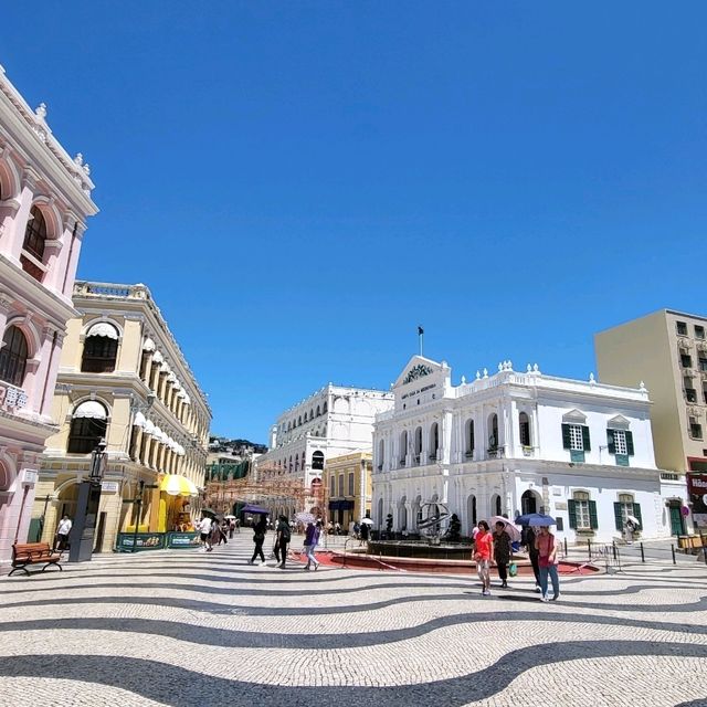 🌟 Discover the Heart of Macau: Senado Square Magic! 🇲🇴✨