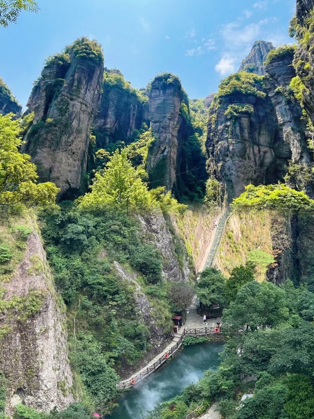 不愧是徐霞客多次到訪的仙地