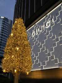 廣州聖誕必拍!K11金色聖誕樹亮燈美哭了