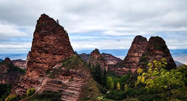 闖入丹霞與碧水交織的坎布拉地質公園 闖入丹霞與碧水交織的坎布拉地質公園